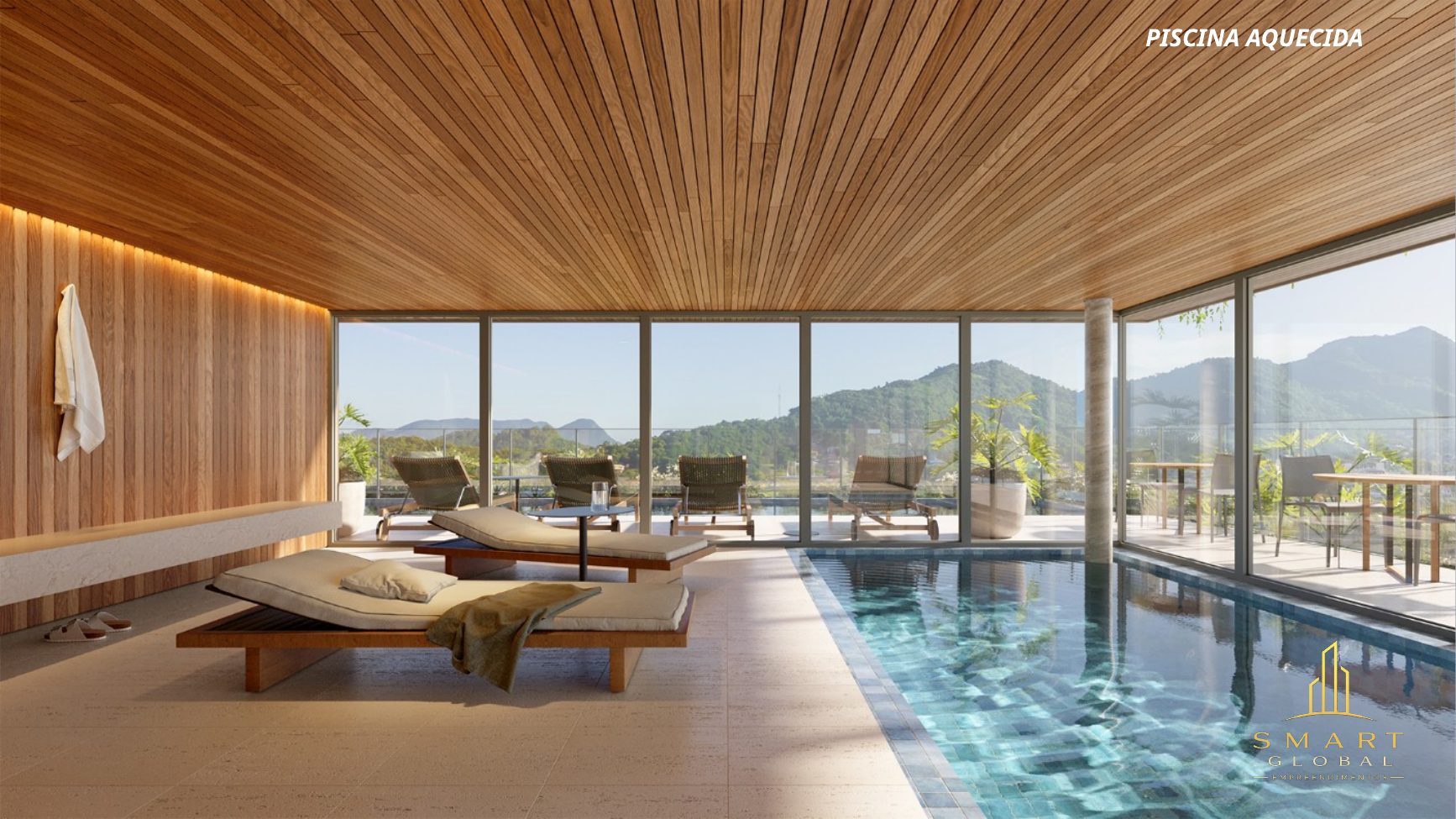 Óppera — Piscina aquecida